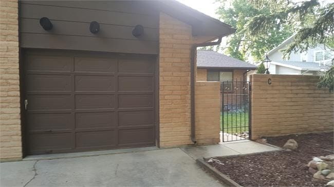 Three Bedroom Unit Available In Triplex in East Boulder - Three Bedroom Unit Available In Triplex in East Boulder