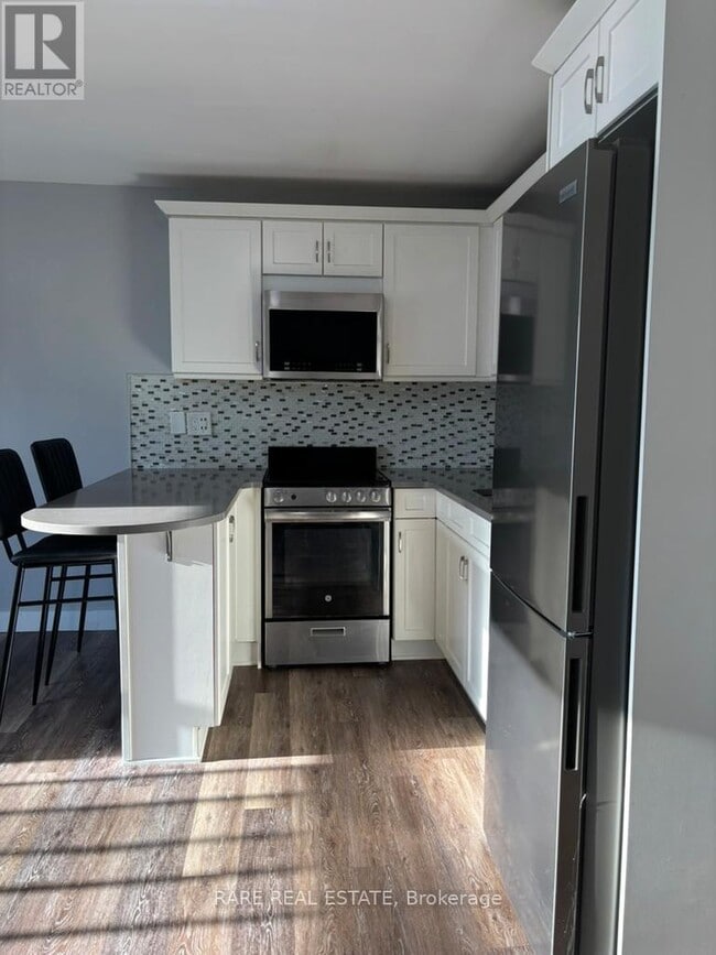 Building Photo - 253 Augusta Ave