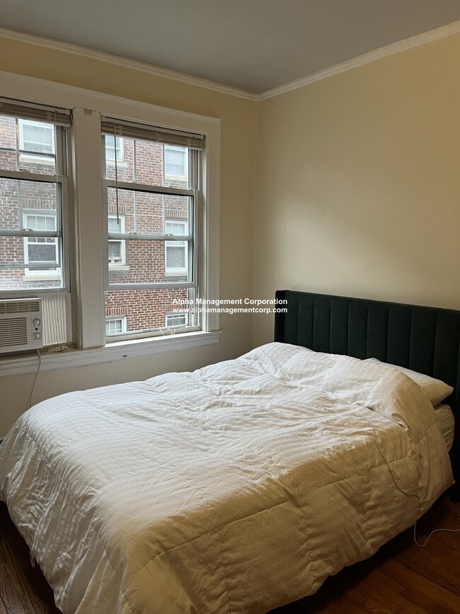 Building Photo - 155 Summer St