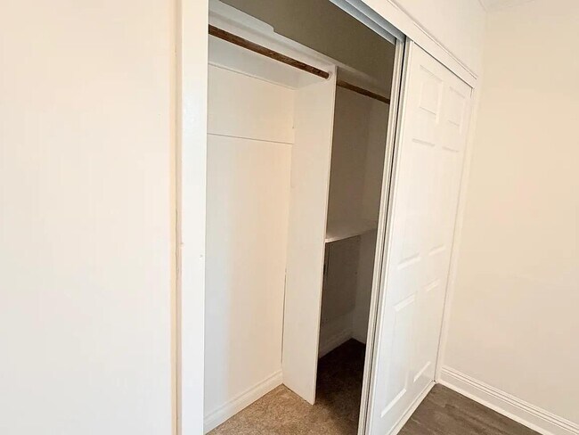 Foto del edificio - 13637 Washington Ave