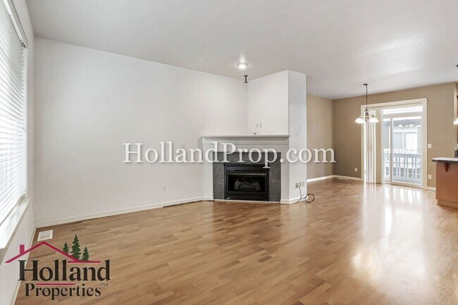 Foto del edificio - Charming 2-Bedroom Beaverton Townhome with Attached Garage!