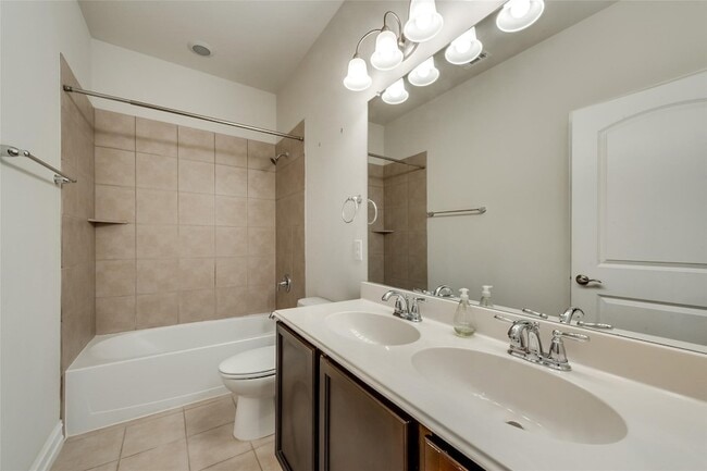Building Photo - 601 Elm Creek Dr