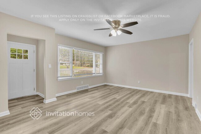 Foto del edificio - 2307 Headland Dr
