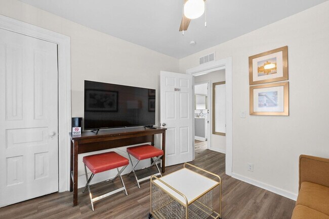 Foto del edificio - 3838 Bagley St