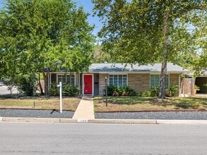 Building Photo - 1112 Arcadia Ave