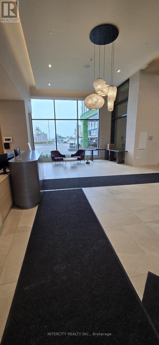 Photo du bâtiment - 8960-8960 Jane St