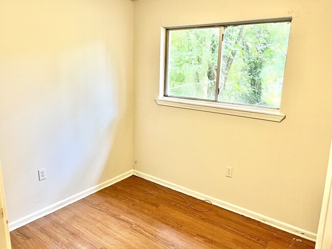 Building Photo - 7440 Richey Dr