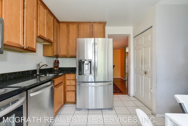 Building Photo - 6416 Franconia Ct