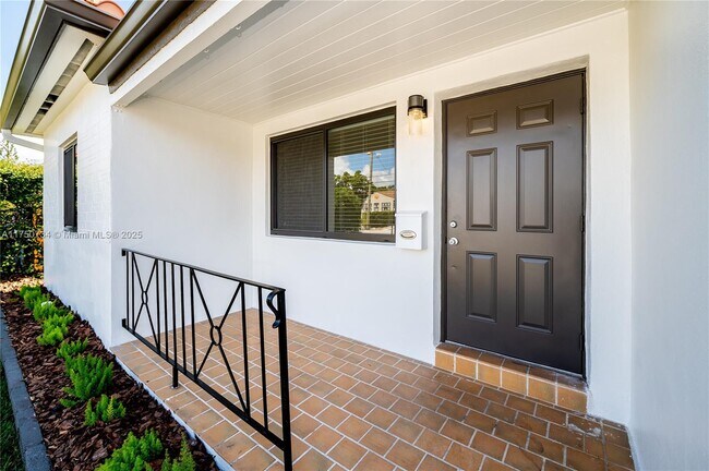 Foto del edificio - 2340 SW 16th St