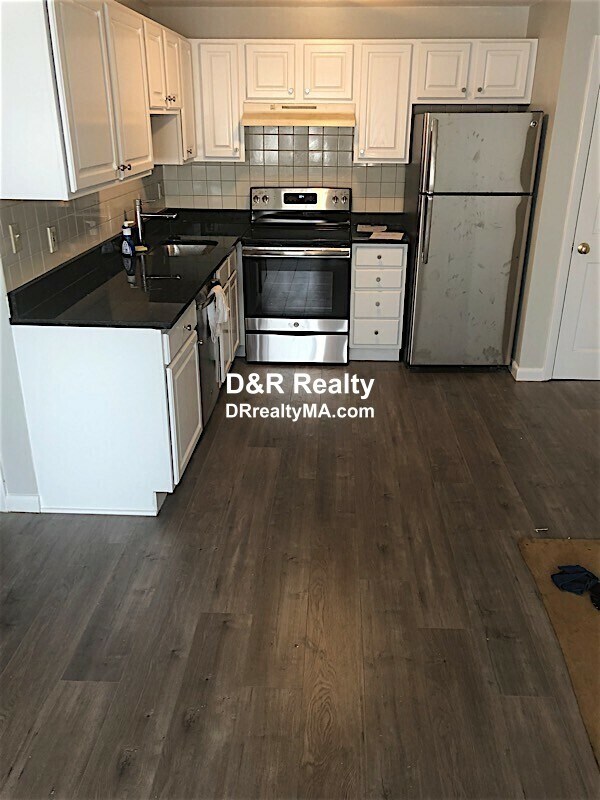 14 Murdock St Unit 13, Somerville, MA 02145 Apartments in Somerville