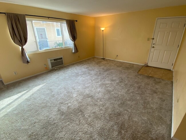 Building Photo - Madison Ballantyne 2 Bedroom Apartment