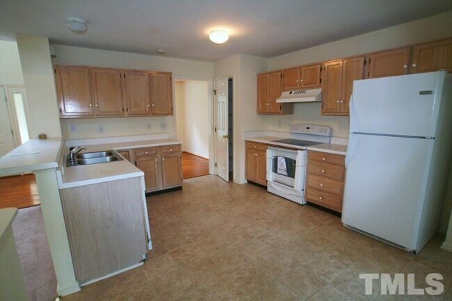 Building Photo - 206 Silk Hope Dr