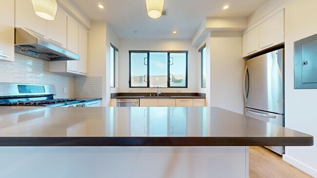 Foto del edificio - 4132 3rd St