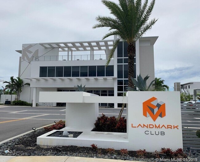 Foto del edificio - 10260 NW 63rd Ter