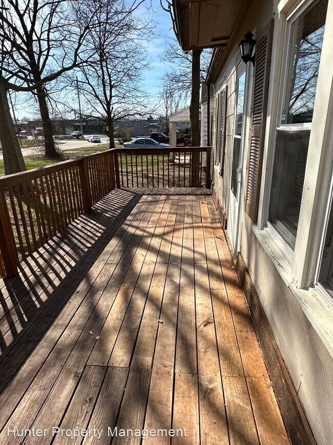 Building Photo - 2 br, 1 bath House - 1237 S Crutcher Ave