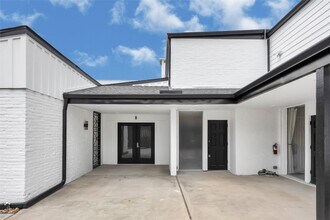 Building Photo - 7 Briar Dale Ct