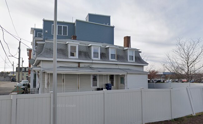 Building Photo - 16 Baker Ct