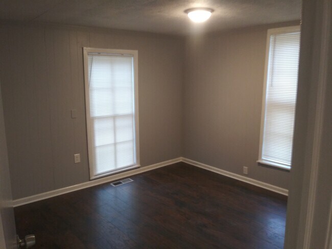 Bedroom - 219 Gillespie Dr
