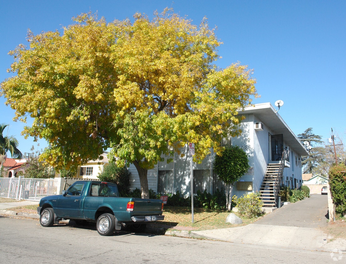 Building Photo - 11239 Califa St