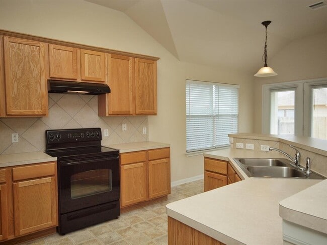Building Photo - 161 Desert Quail Ln