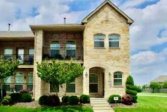 Building Photo - 1404 Arapaho Dr