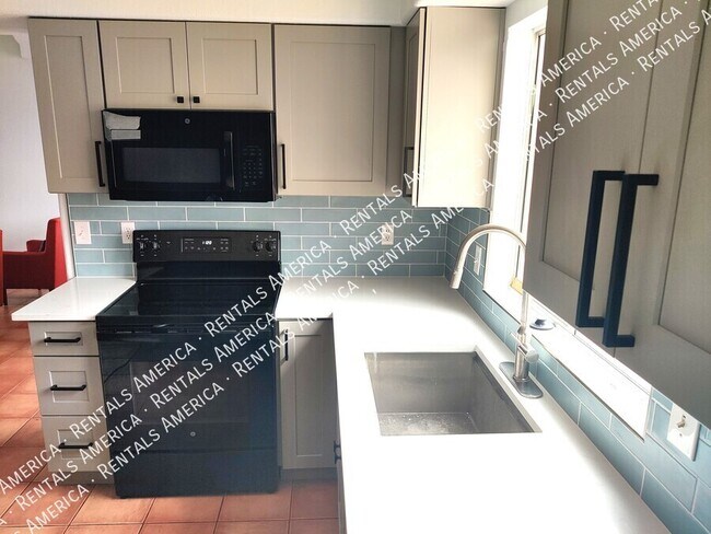 Building Photo - 8071 N Hobby Horse Ct