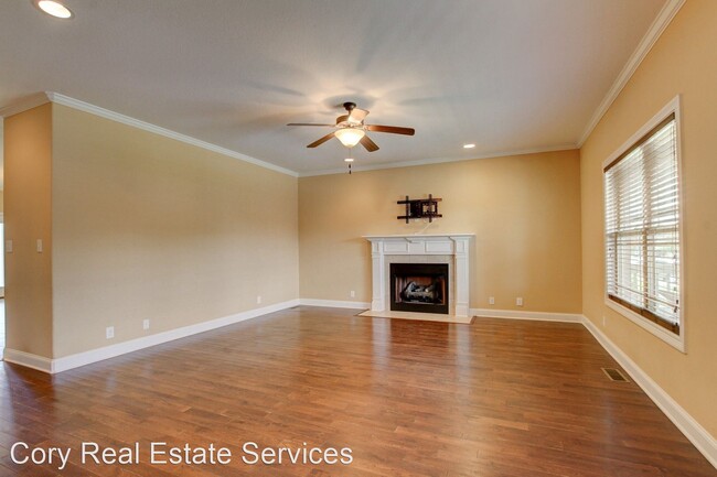 Foto del edificio - 4 br, 2.5 bath House - 2422 Senseney Drive