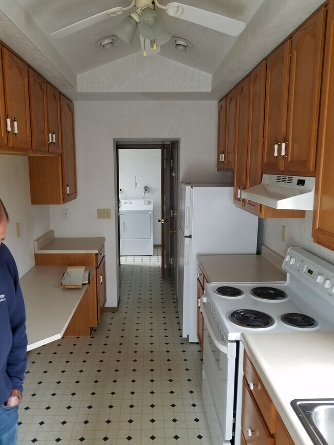 Foto del edificio - 142 Homestead Ln