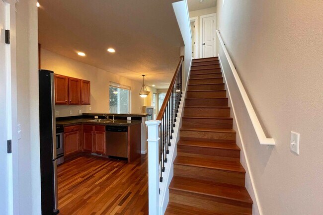 Foto del edificio - Lovely Concordia Home with Washer/Dryer, A...