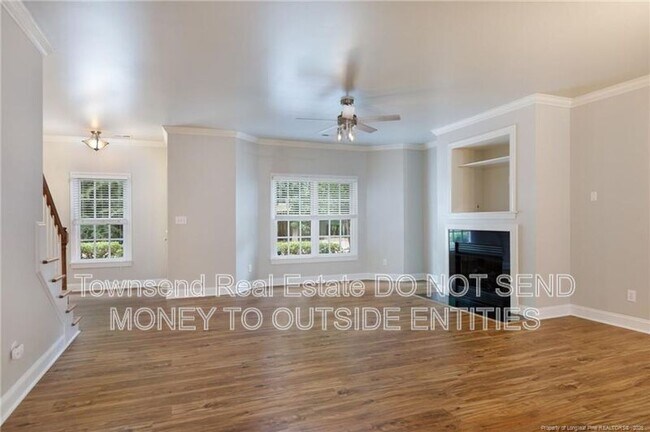 Building Photo - 320 Glenburney Dr