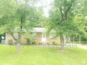 Building Photo - 206 Highland Ave