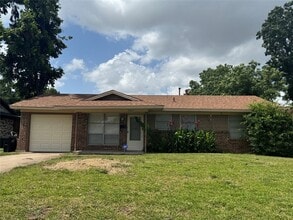 Building Photo - 3617 Statler Dr