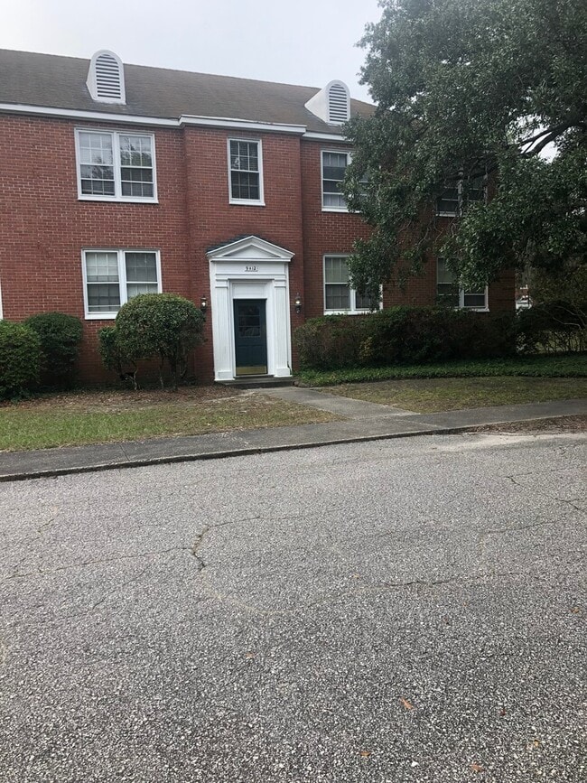 Photo - 2940 Oleander Dr Apartment