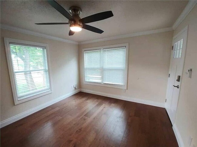 Building Photo - 1705 Singleton Ave
