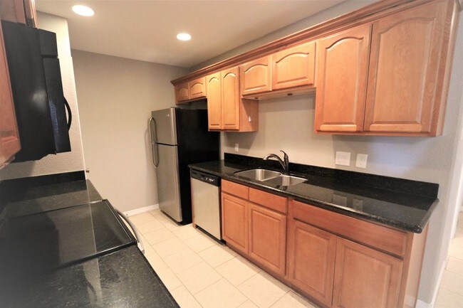 Foto del edificio - 123 Gage Ave