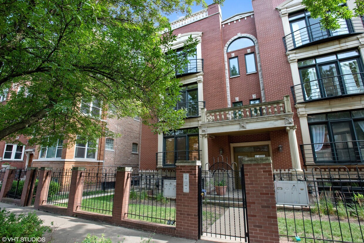 Primary Photo - 2339 W Rice St