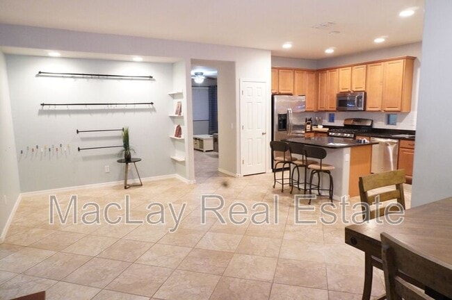 Foto del edificio - 2981 E Nighthawk Wy