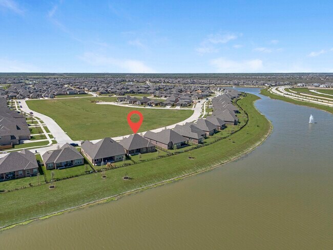 Building Photo - 2135 Tioga Vw Dr