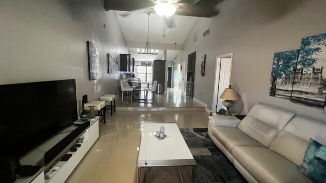 Área de estar - 2310 Elm Ct