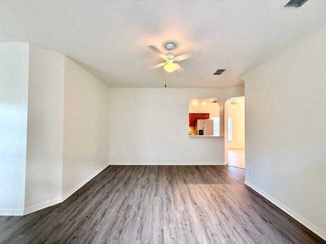 Foto del edificio - Nice 4/2 Two-Story Home in Seminole County...
