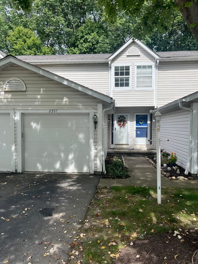 Building Photo - 2957 Heatherwood Ct