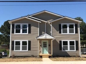 Building Photo - 632 N Broad St