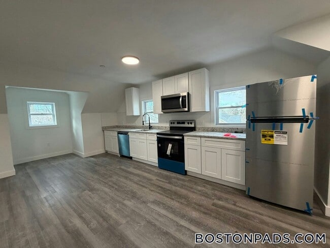 Foto del edificio - 197 S Main St