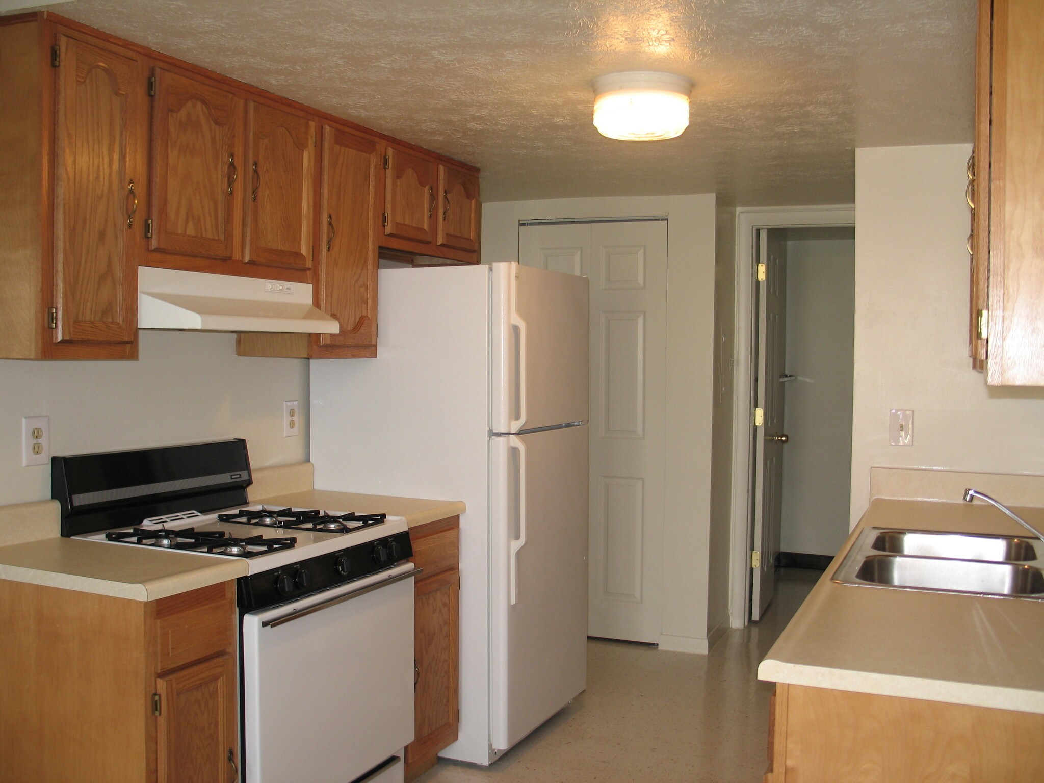 Nye Park Apartments – photo 3