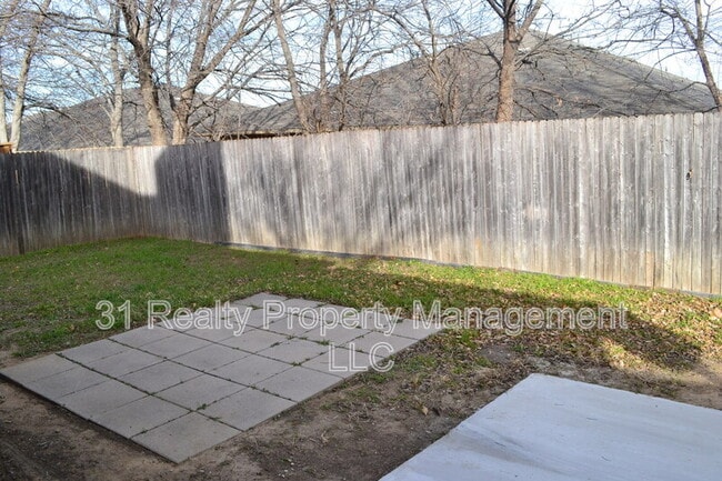 Photo - 5917 Beckett Dr House