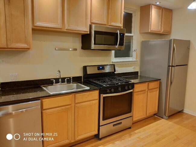 Foto del edificio - 1820 N Washtenaw Ave