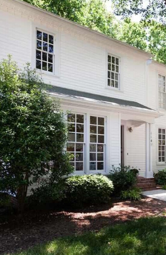 Foto principal - 114 Pickett Ln