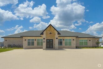 Building Photo - Beyond The Bend