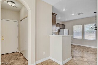 Building Photo - 494 Groft Way