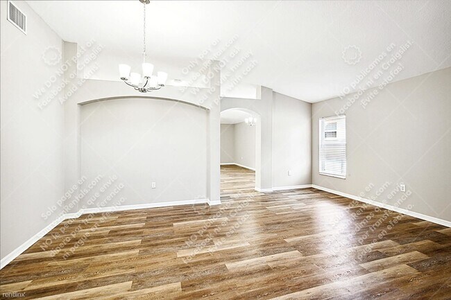 Foto del edificio - 3 br, 2 bath House - 1900 Rensselaer Dr